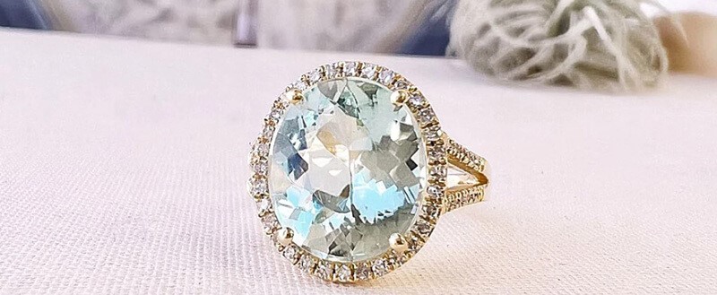 trang_suc_da_Amblygonite